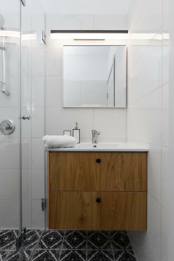 Colorful Bnb Apartment Hajfa Zewnętrze zdjęcie