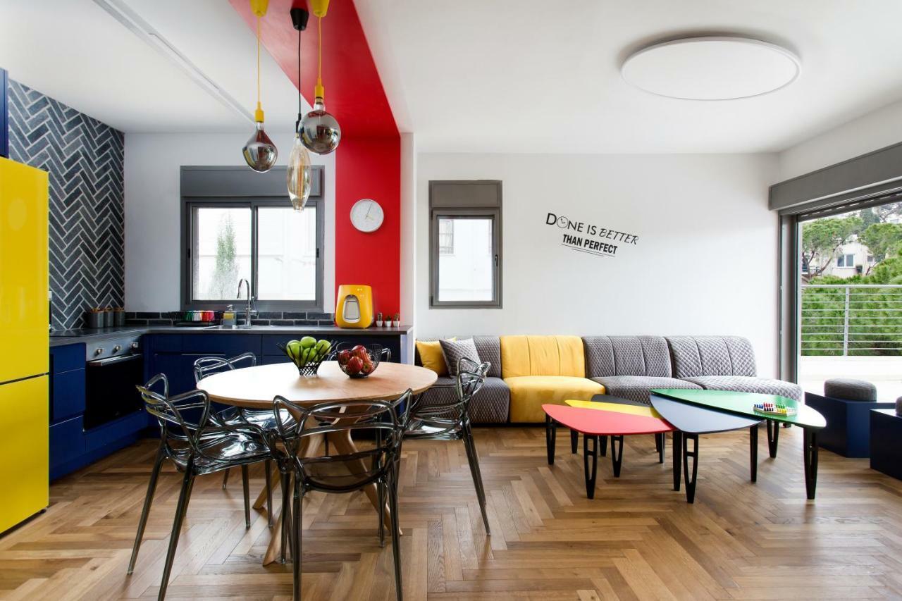 Colorful Bnb Apartment Hajfa Zewnętrze zdjęcie