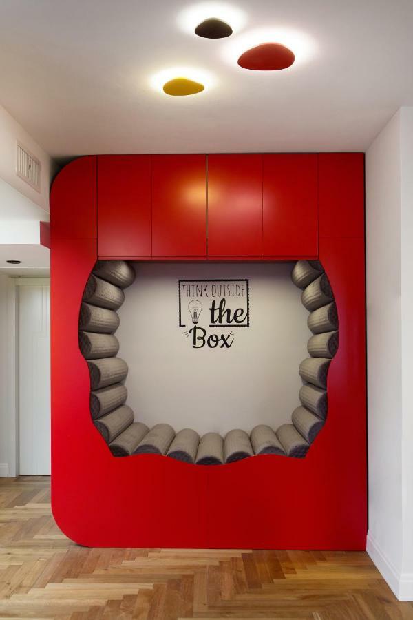 Colorful Bnb Apartment Hajfa Zewnętrze zdjęcie